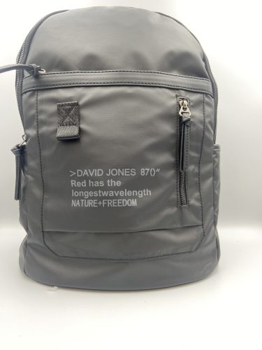 David Jones orkán hátitáska